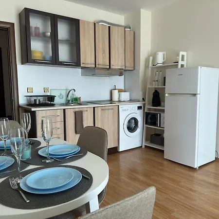 Golden Hermes Apartment